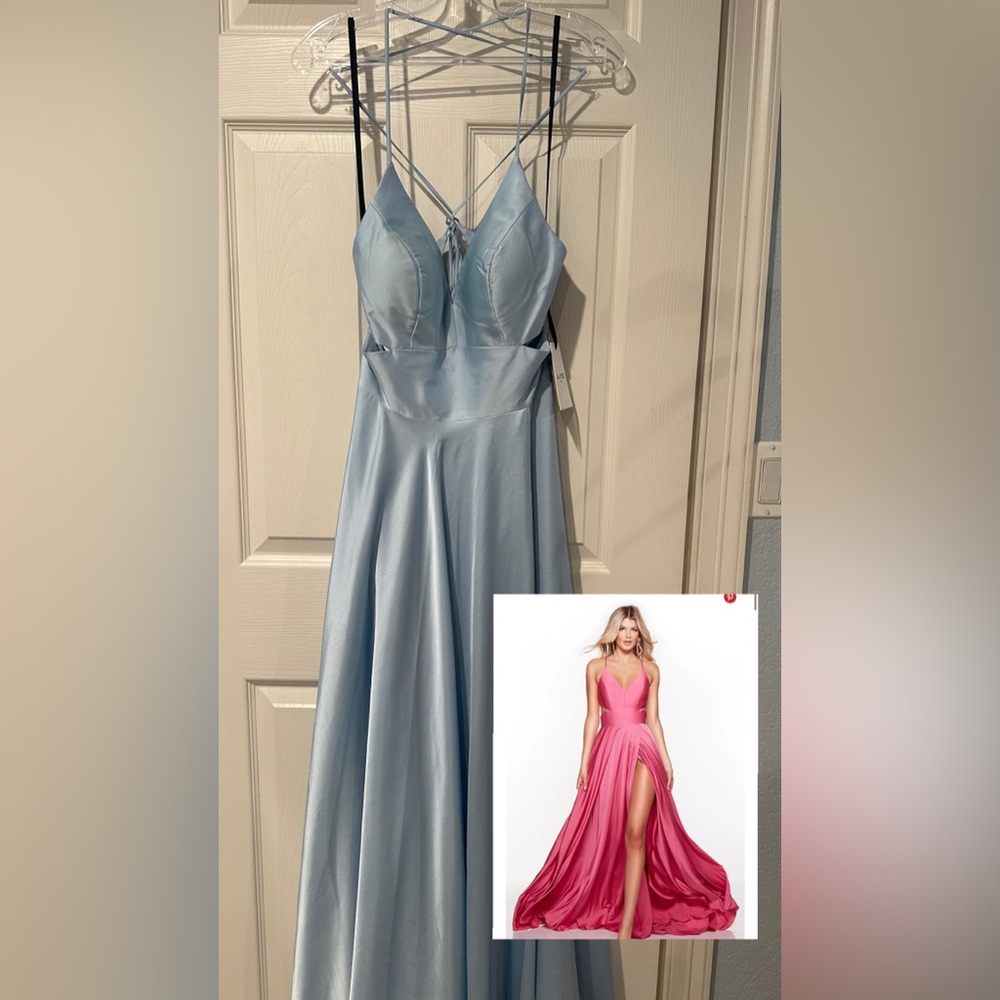 Alyce Paris glacier blue long gown, size 4, NWT